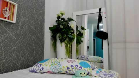 viictoriiasaenz online show from 05.24.26