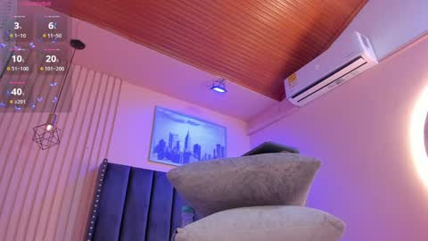 Viiolett online show from 01.23.25