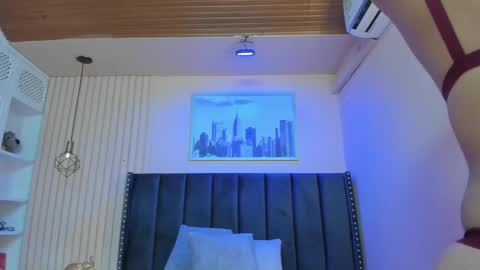 Viiolett online show from 01.31.25