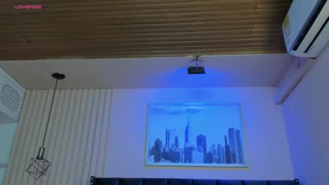 Viiolett online show from 02.26.25