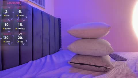 Viiolett online show from 03.12.25