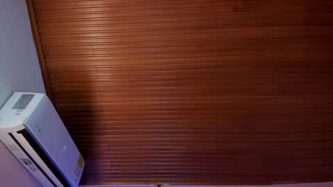 Viiolett online show from 09.12.25