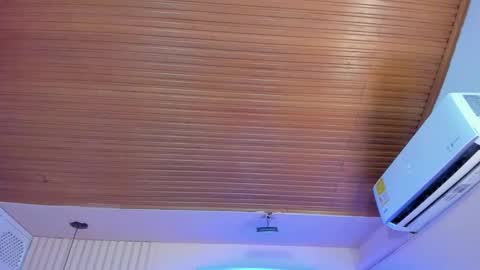 Viiolett online show from 09.14.25