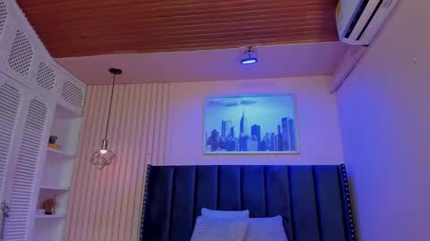 Viiolett online show from 09.20.25