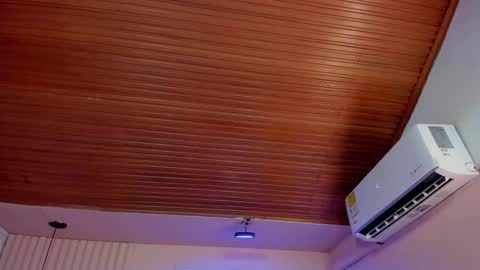 Viiolett online show from 09.23.25