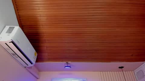 Viiolett online show from 09.24.25