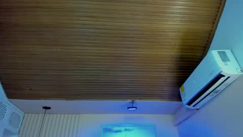 Viiolett online show from 09.25.25