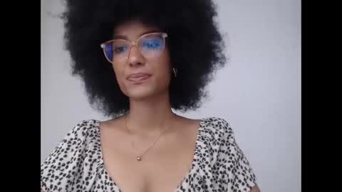 viiolettaaa online show from 04.21.26