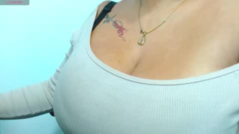 Snapshot of viiolleta chatting on 02.04.26 viioleta online show from 02.04.26