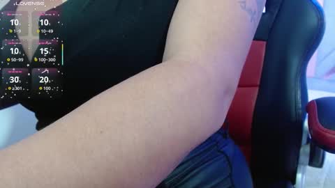 Snapshot of viiolleta chatting on 02.23.26 viioleta online show from 02.23.26