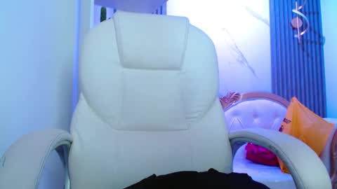 Snapshot of viiolleta chatting on 03.04.26 viioleta online show from 03.04.26