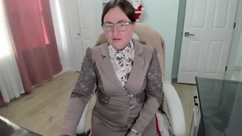 Ukrainian-woman online show from 12.23.24