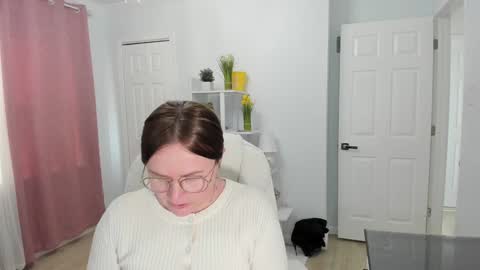 Ukrainian-woman online show from 01.30.25