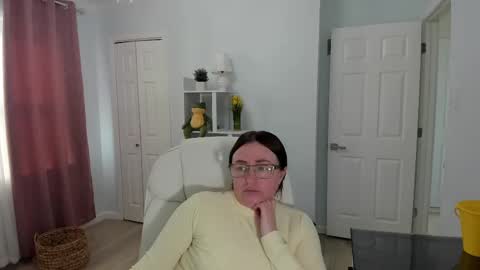 Ukrainian-woman online show from 02.18.25