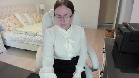 Ukrainian-woman online show from 09.09.25