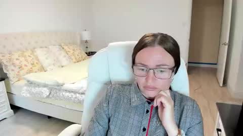 Ukrainian-woman online show from 09.13.25