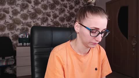 Vika online show from 12.13.24