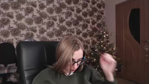 Vika online show from 12.19.24