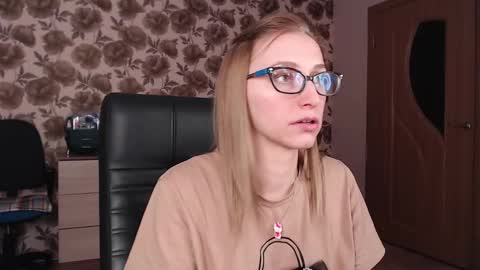 Vika online show from 01.13.25