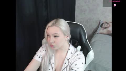 vikapowers online show from 04.10.26