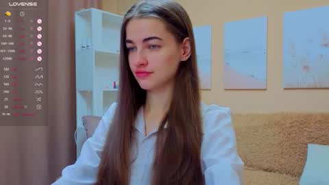 Snapshot of vikiberry chatting on 10.16.25 vikiberry online show from 10.16.25