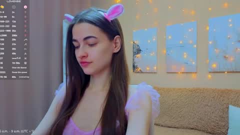 Snapshot of vikiberry chatting on 04.02.26 vikiberry online show from 04.02.26