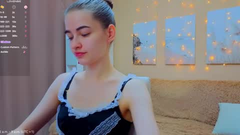 Snapshot of vikiberry chatting on 04.12.26 vikiberry online show from 04.12.26