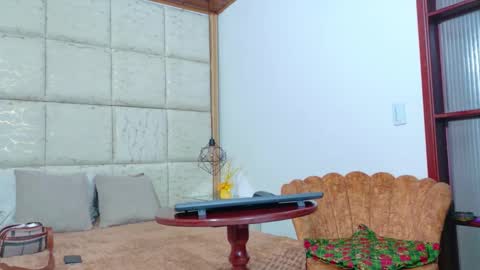 vikiTomson online show from 09.16.25