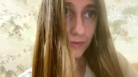 Snapshot of viktoria9898 chatting on 12.06.24 Sweett online show from 12.06.24