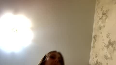 Snapshot of viktoria9898 chatting on 01.09.25 Sweett online show from 01.09.25