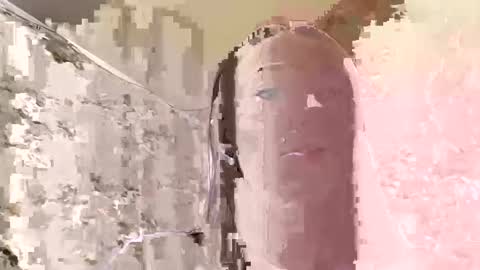 Snapshot of viktoria9898 chatting on 11.25.25 Sweett online show from 11.25.25