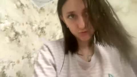 Snapshot of viktoria9898 chatting on 02.16.26 Sweett online show from 02.16.26