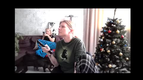 Snapshot of viktorlonsky chatting on 12.24.24 viktorlonsky online show from 12.24.24