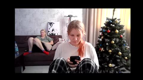 Snapshot of viktorlonsky chatting on 12.26.24 viktorlonsky online show from 12.26.24