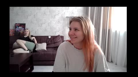 Snapshot of viktorlonsky chatting on 01.27.25 viktorlonsky online show from 01.27.25