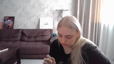 Snapshot of viktorlonsky chatting on 03.06.25 viktorlonsky online show from 03.06.25