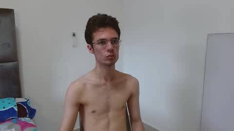 Snapshot of viktornoir chatting on 11.15.25 viktornoir online show from 11.15.25