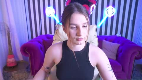 VikVikLove online show from 04.20.26