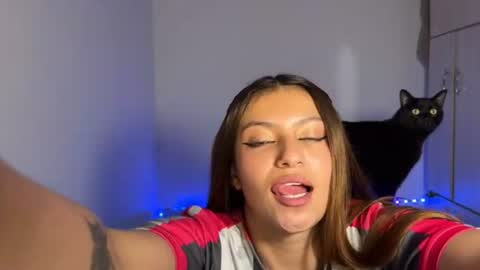 viky_evanss online show from 06.30.26