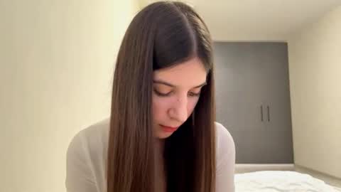 Vivien online show from 02.22.26