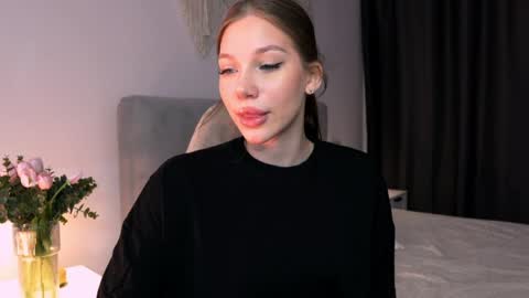 Villanelle online show from 04.04.26