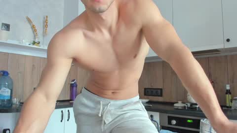 Vincent.  uncut 18cm online show from 12.18.24