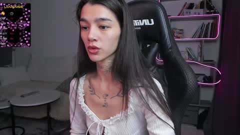 vinkitinkii online show from 02.06.25