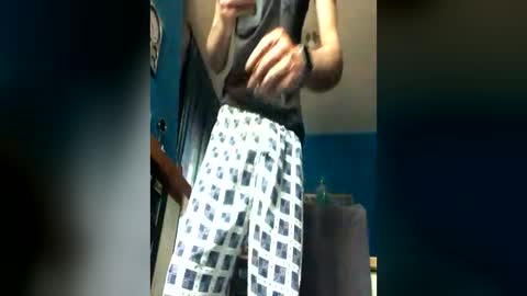 Snapshot of vinmin90 chatting on 06.22.26 Zenith online show from 06.22.26