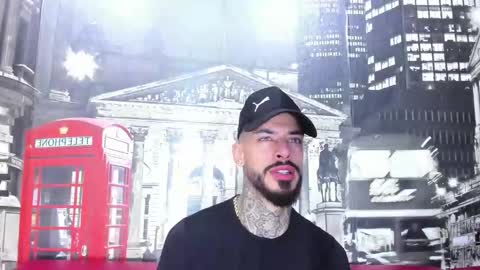 Snapshot of vinzenzrizzo chatting on 09.29.25 ---Vinzen--- online show from 09.29.25