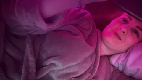 Snapshot of viola_1 chatting on 02.18.25 Funny girl online show from 02.18.25