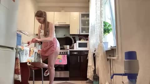 Snapshot of viola_1 chatting on 09.11.25 Funny girl online show from 09.11.25