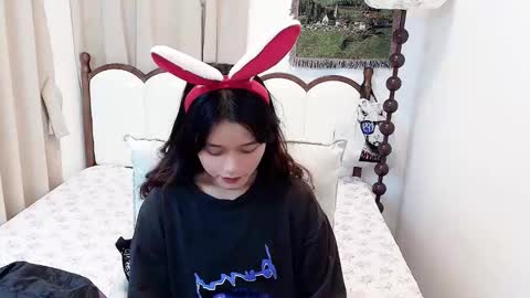 Snapshot of violazona chatting on 03.19.26 Zona online show from 03.19.26