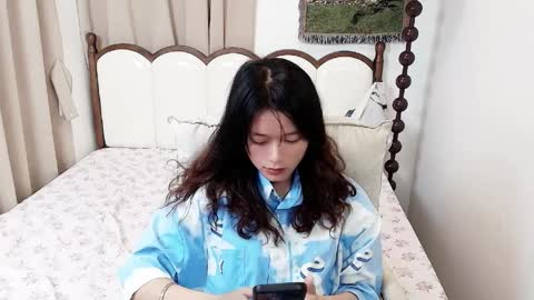 Snapshot of violazona chatting on 04.04.26 Zona online show from 04.04.26