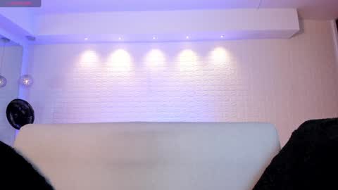 Violett  Everyday From 0530 to 1430 Col Time online show from 01.17.25